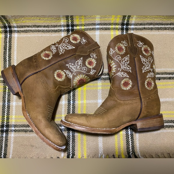 Quincy Boots Other - Quincy Boots Kids Leather Cowboy with Embroidered Floral Design